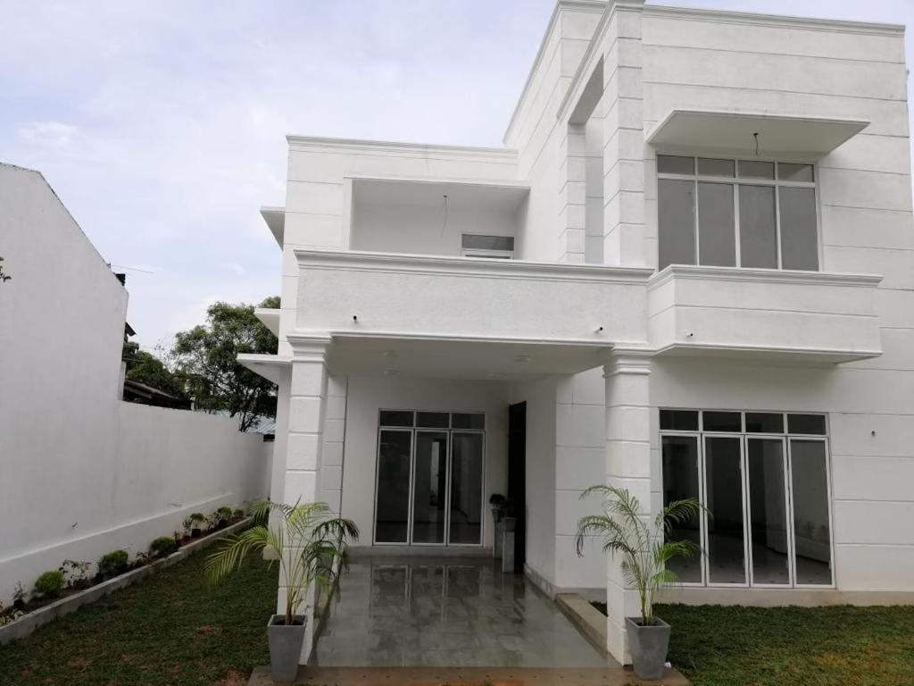 Vidushi Home Minuwangoda Exteriér fotografie