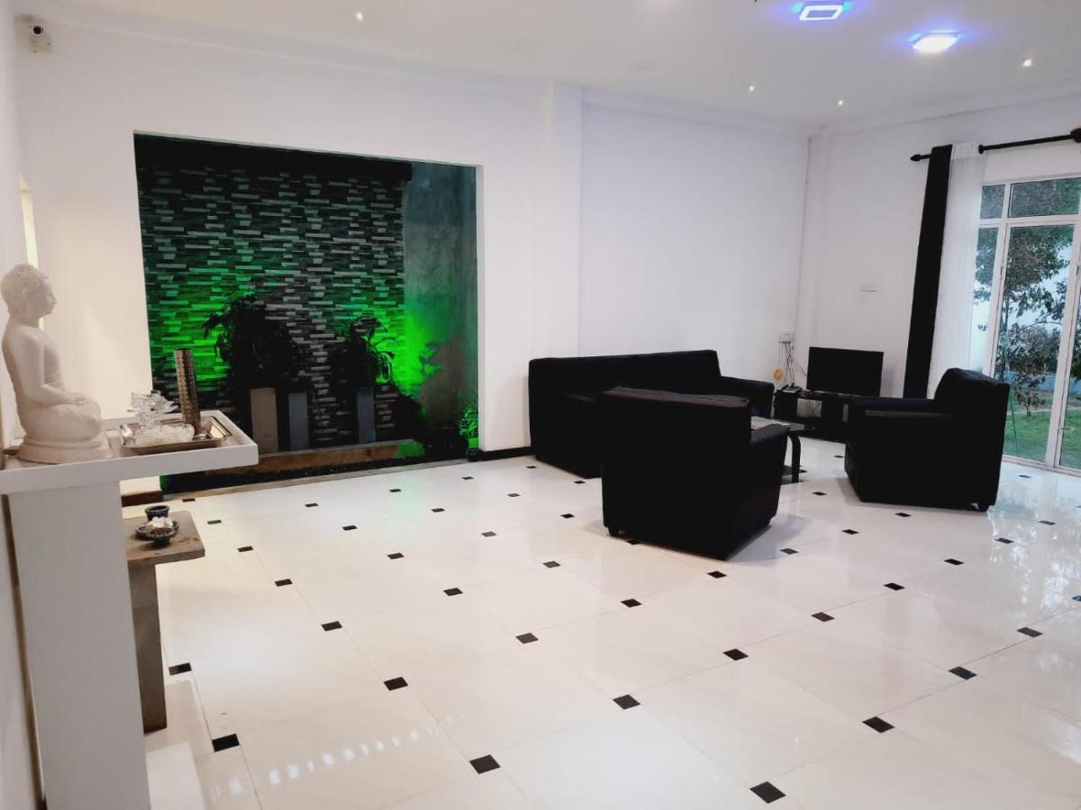 Vidushi Home Minuwangoda Exteriér fotografie